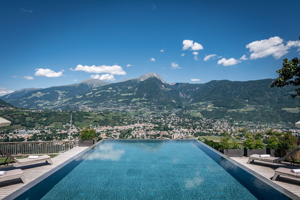 Infinity Pool Waldea Meran